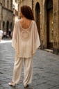 Blouse Quinthe manches chauve-souris larges insertion profonde de dentelle au dos