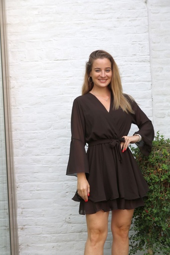 Robe en crêpe Joanna avec manche trompette
