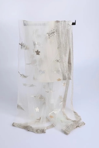 [10016256001] Embroidered scarf Kenny