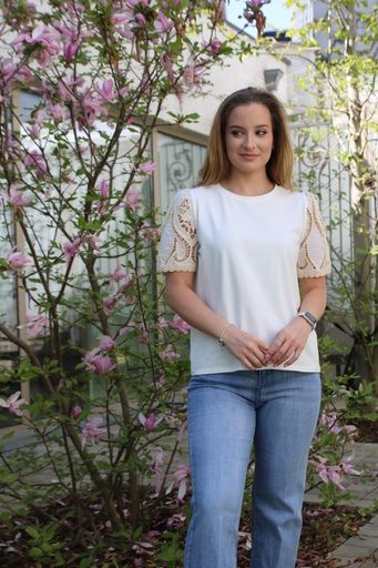 [10016699] Shirt Keona gehaakte mouw