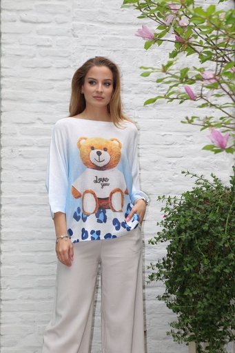[10016800001] Sweater Jayen Bear love you openwork bat sleeve