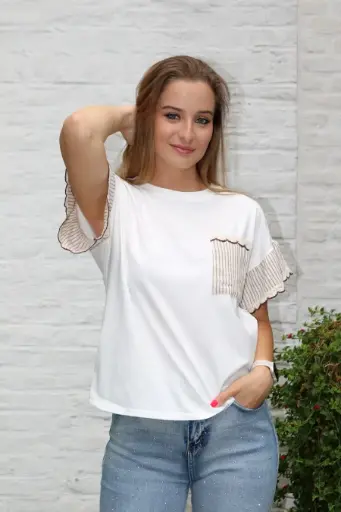 T-shirt Janno nm90 borstzakje en mouwvolant gelijnde damast kant afgeboord