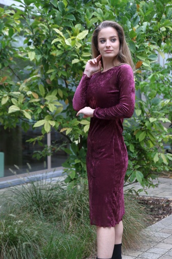 Half lange jurk Lourens nm36 glamy velours op netstof 