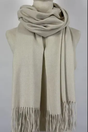 [200705] Sjaal Luuc nm100 dikke viscose steek met fijne franjes 