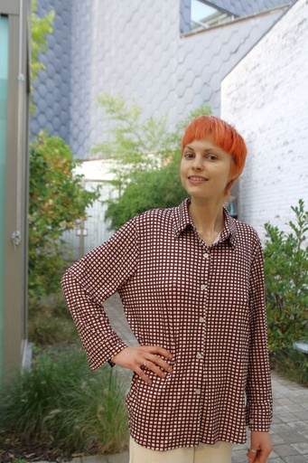 [200830] Blouse Landon nm20 blokjesprint kraag nacré doorgeknoopt 