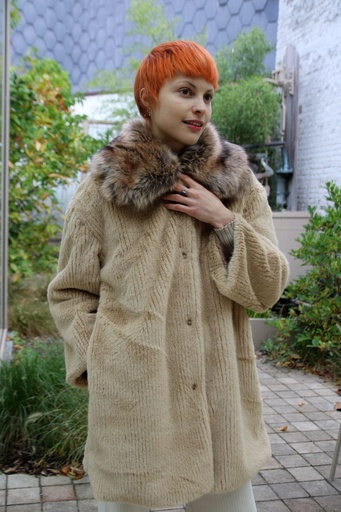 [200843] Mantel Nizar eco pels met langharige kraag 