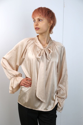 [200961] Blouse Lucenzo jabotkraag satijn met glitters 