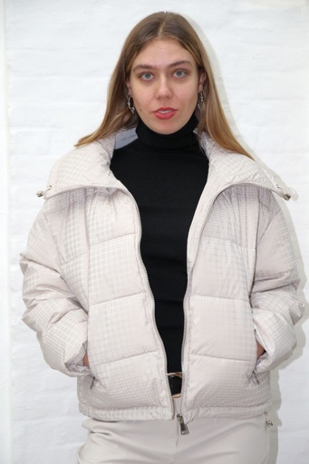 [201121] Korte puffer jas Nuno kraag met overslag 