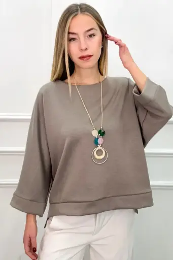 Pull Raf met vleermuismouw en halsketting nm45