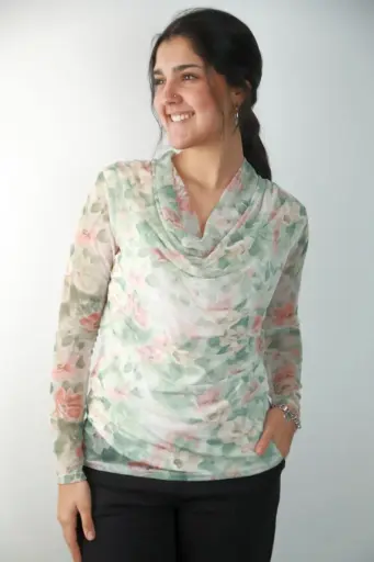 [201308] Gebloemd t-shirt Ray uit netstof met drapagekraag nm47