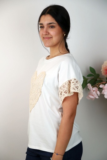 [201437] T-shirt Nahla nm92 gehaakt hart ajour gehaakte manchette 