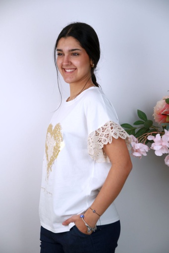 [201438] T-shirt Noach nm92  gehaakt verguld hart 