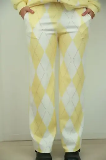 [201483] Geruite broek Riham met brede pijp nm95