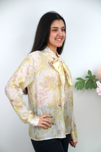 [201548] Blouse Najma nm85 strikkraag bloemenprint nacré 